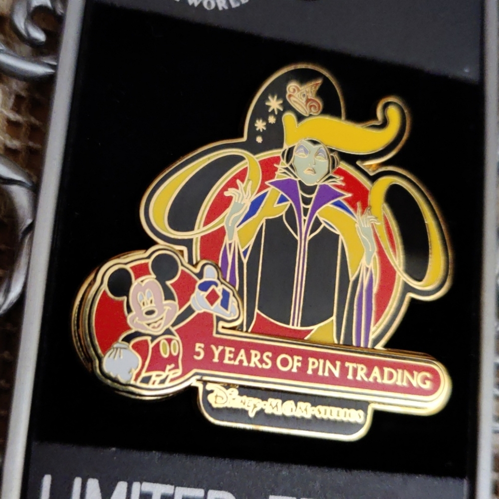 Disney Pin Maleficent LE Mickey Mouse